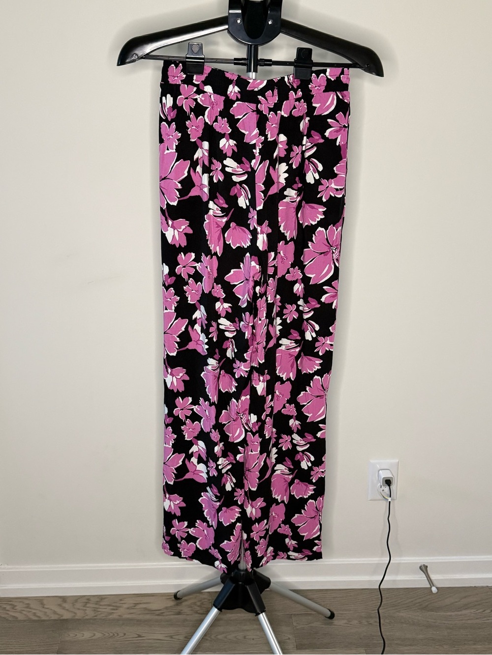 Vince Camuto Floral Wide Leg Pants XS Black Pink Pull-On - Picture 4 of 9